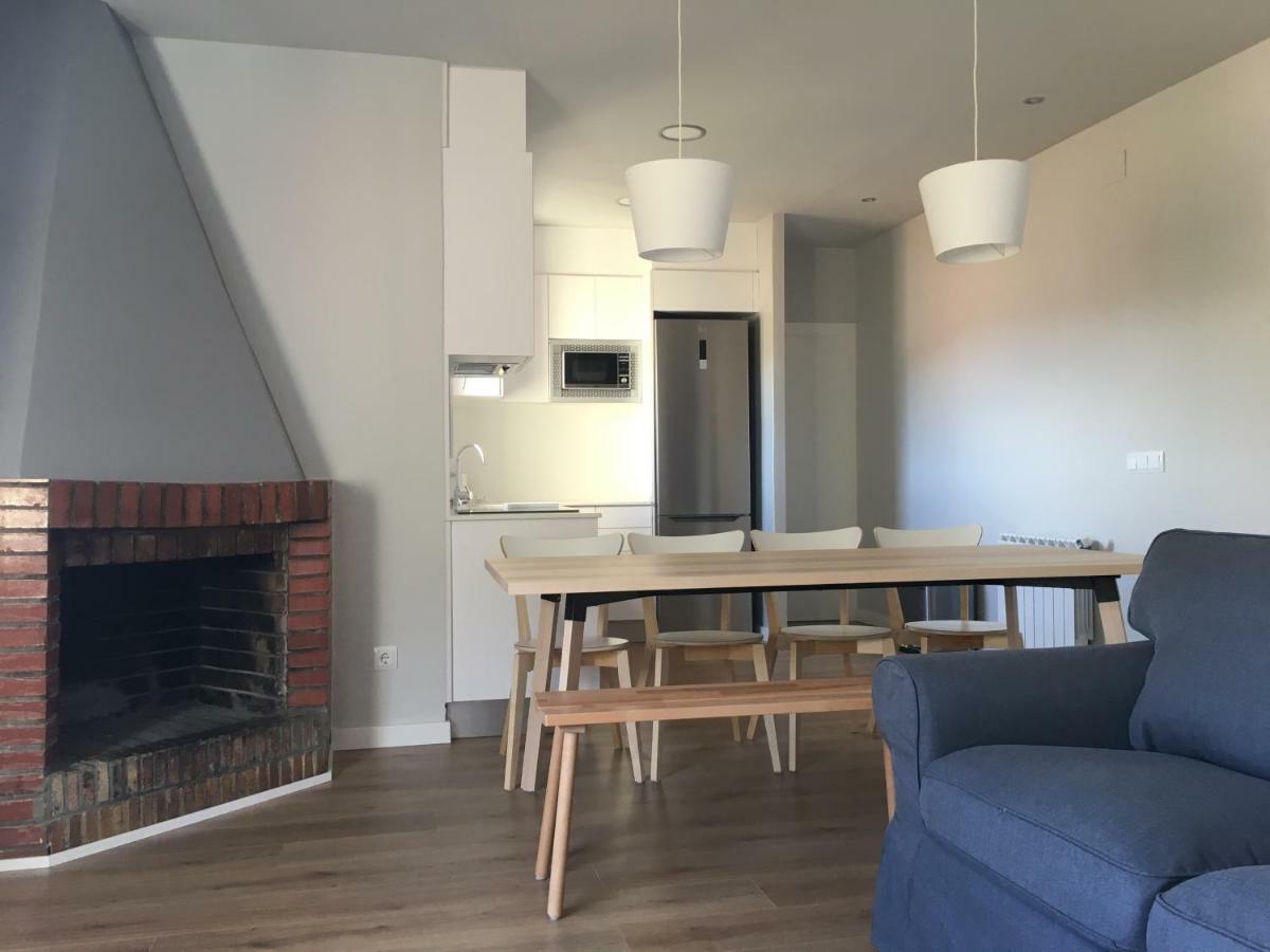 Apartaments La Pertusa 1R Piso Corca  エクステリア 写真