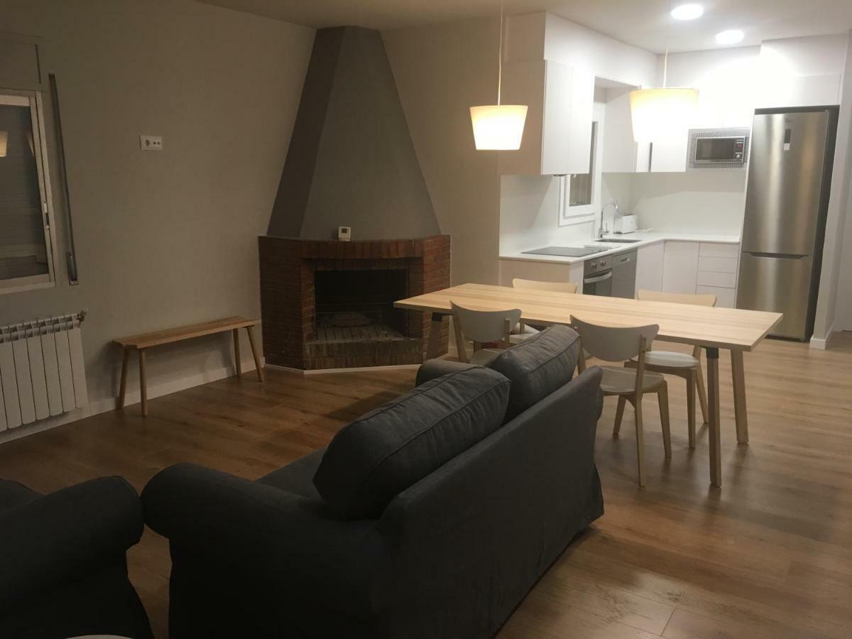 Apartaments La Pertusa 1R Piso Corca  エクステリア 写真